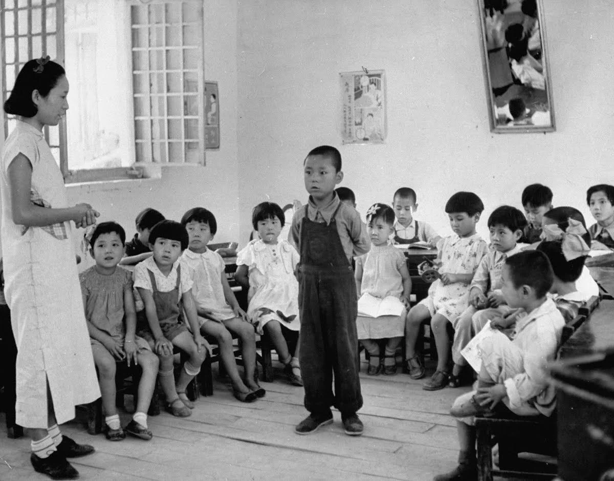 卡尔·迈丹斯美国生活杂志之1940-1949年《二战中国摄影集》珍贵图集分享的图片-高老四博客 第4张